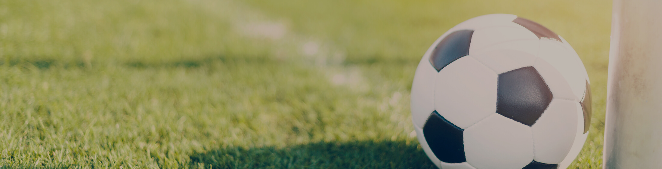 Eine Überraschungsbox mit Fußballtrikots kaufen?